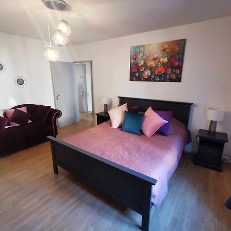 Bel Appartement De 1 A 7 Personnes Ambert Exteriör bild