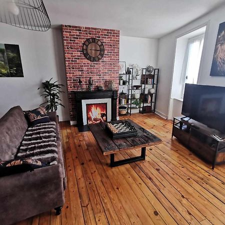 Bel Appartement De 1 A 7 Personnes Ambert Exteriör bild
