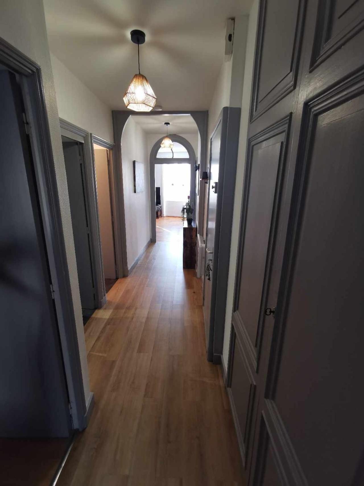 Bel Appartement De 1 A 7 Personnes Ambert Exteriör bild
