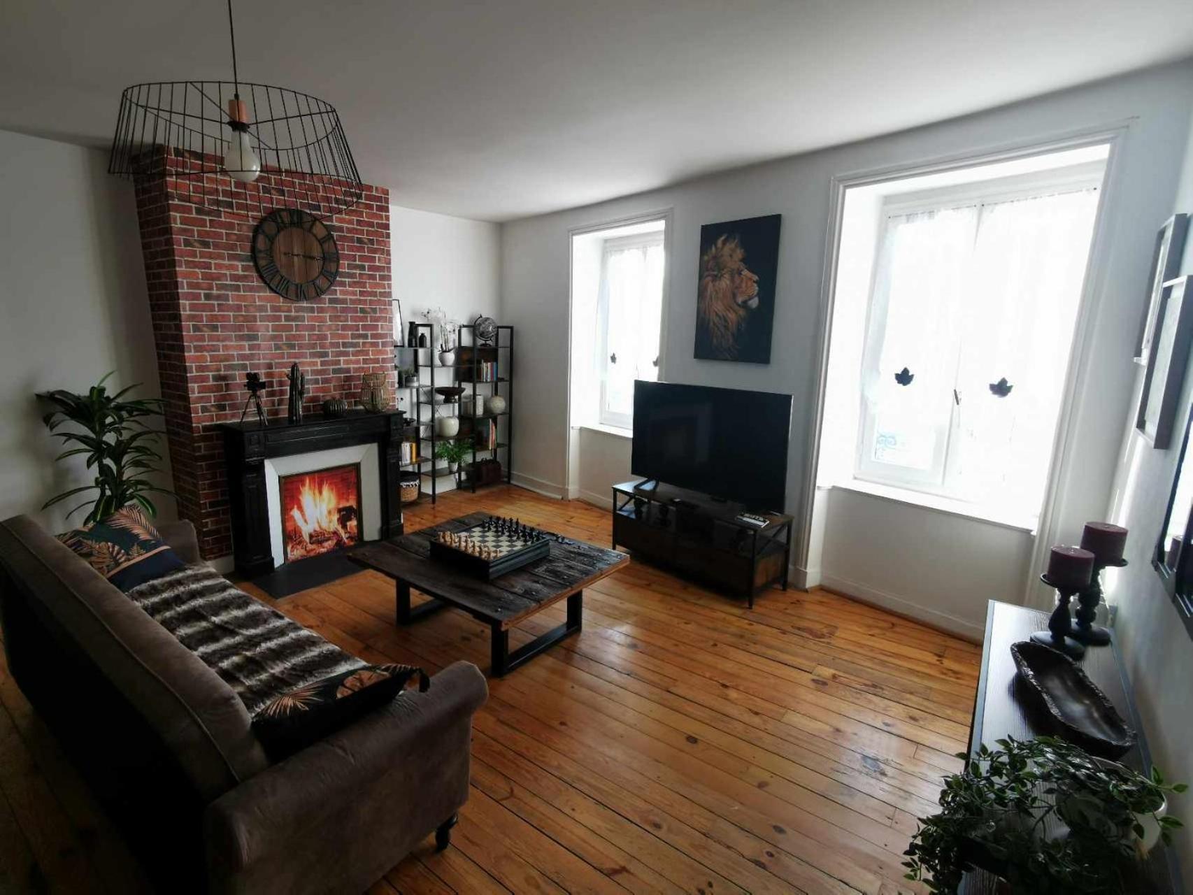 Bel Appartement De 1 A 7 Personnes Ambert Exteriör bild