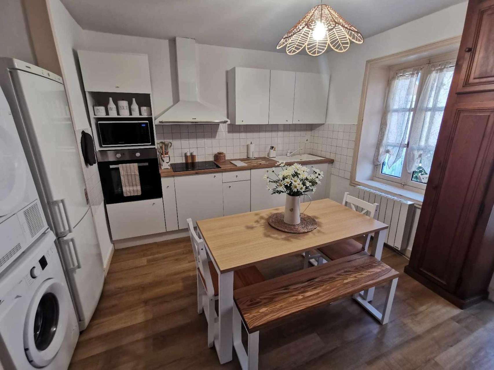 Bel Appartement De 1 A 7 Personnes Ambert Exteriör bild