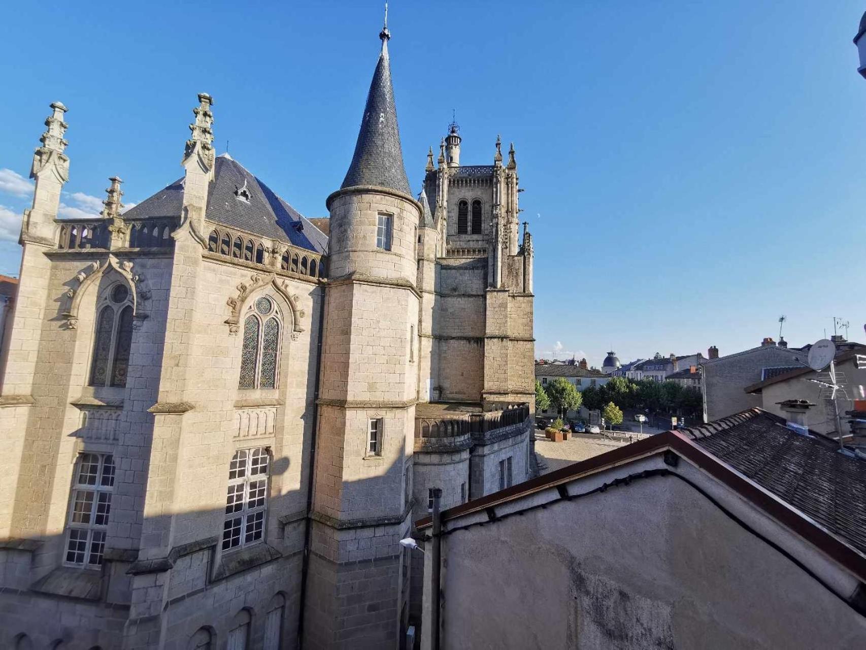 Bel Appartement De 1 A 7 Personnes Ambert Exteriör bild