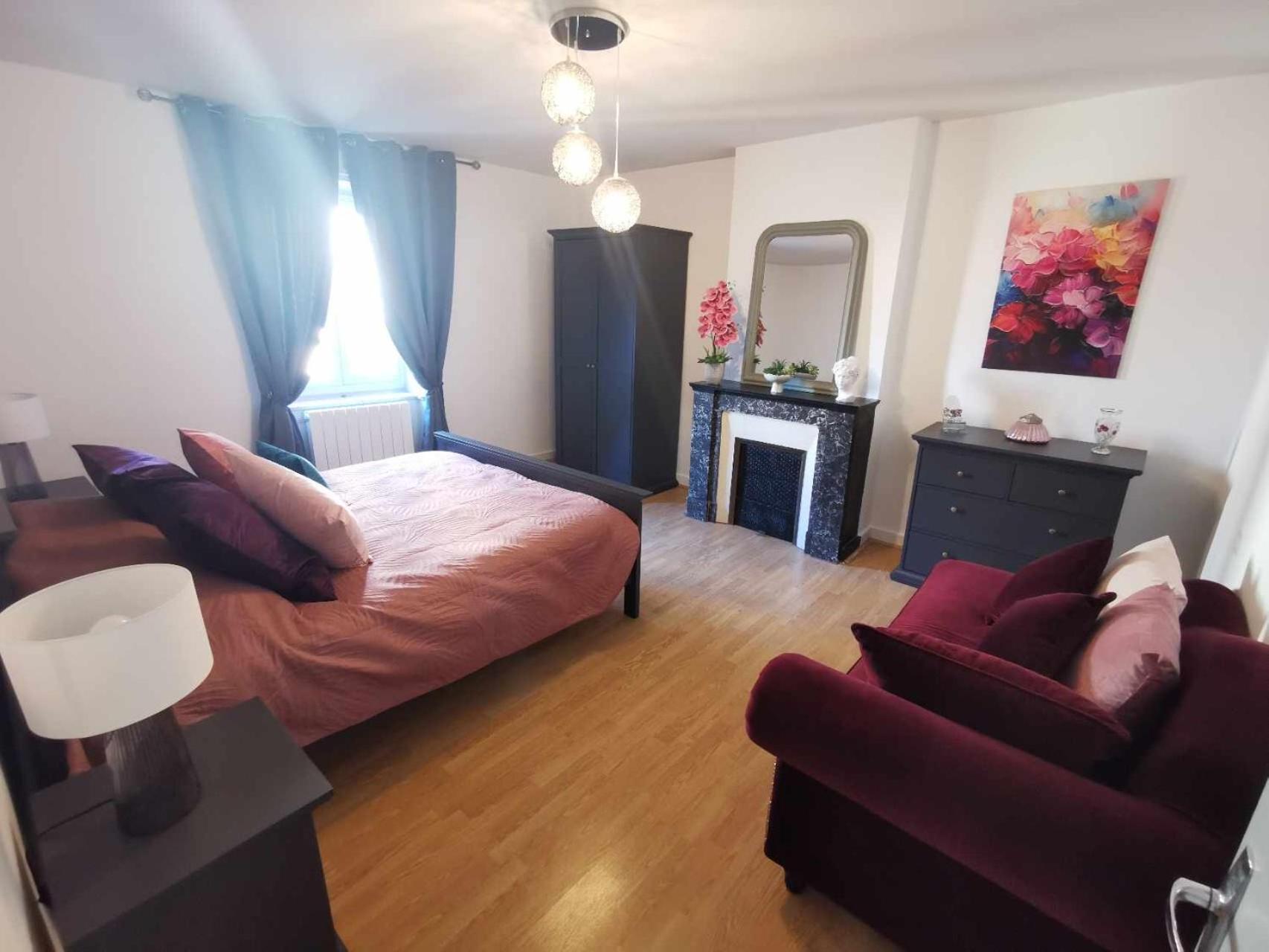 Bel Appartement De 1 A 7 Personnes Ambert Exteriör bild